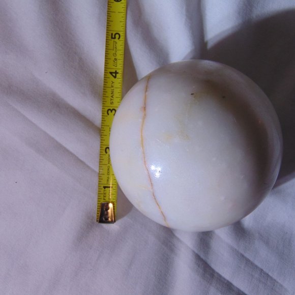4" Alabaster Sphere - Picture 8 of 8